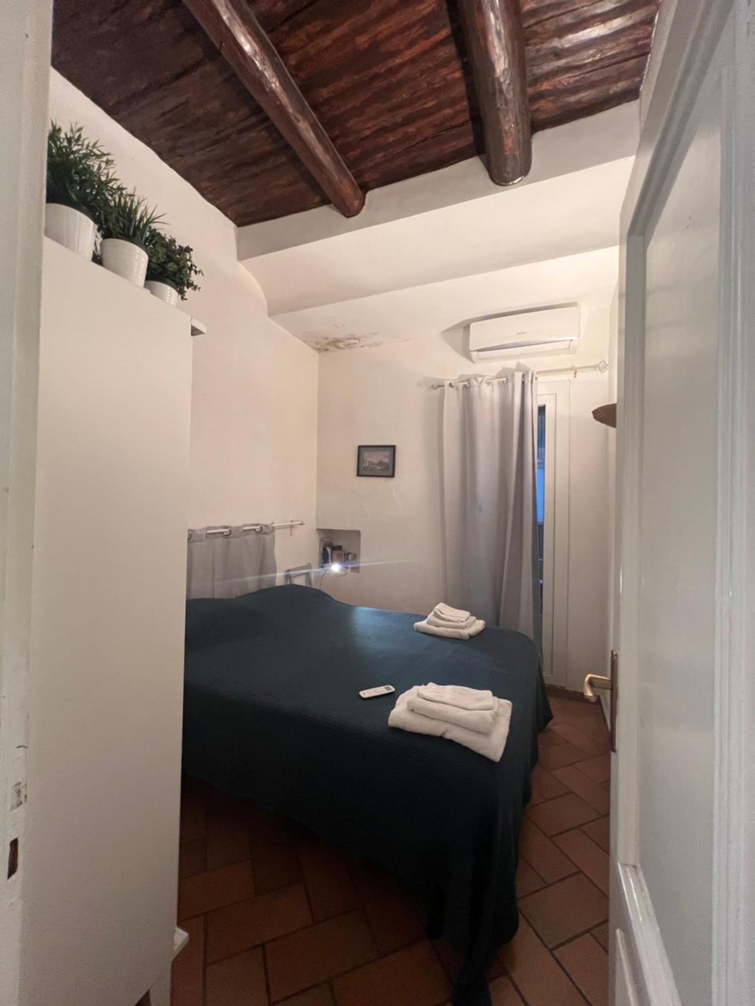 La Casa Di Licia A Due Passi Da Piazza Del Plebiscito Appartement Naples