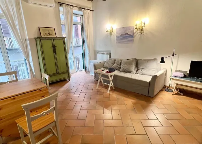 La Casa Di Licia A Due Passi Da Piazza Del Plebiscito