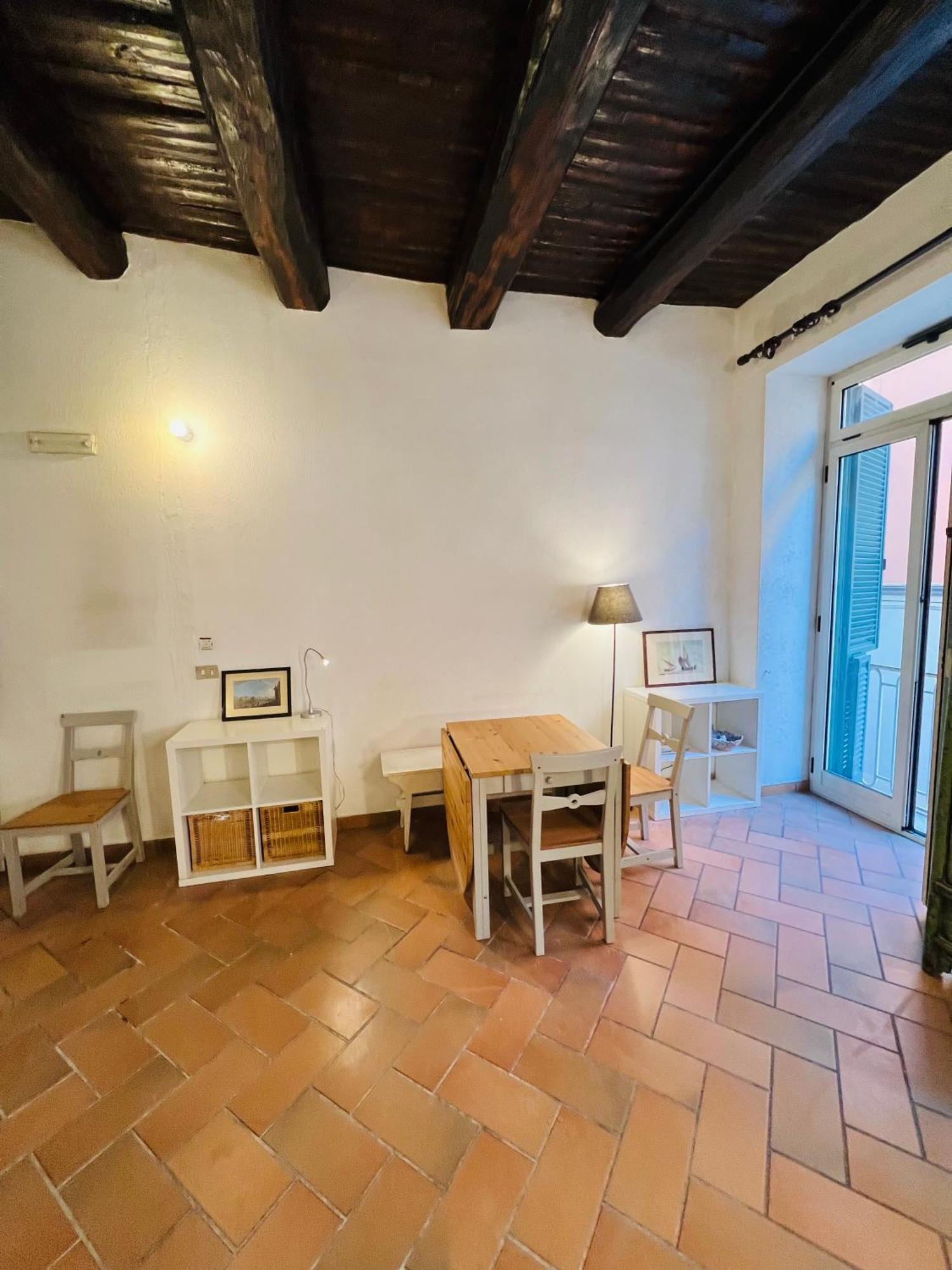 La Casa Di Licia A Due Passi Da Piazza Del Plebiscito